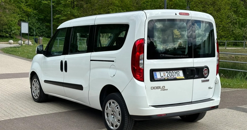 Fiat Doblo cena 39900 przebieg: 249000, rok produkcji 2016 z Wrocław małe 211